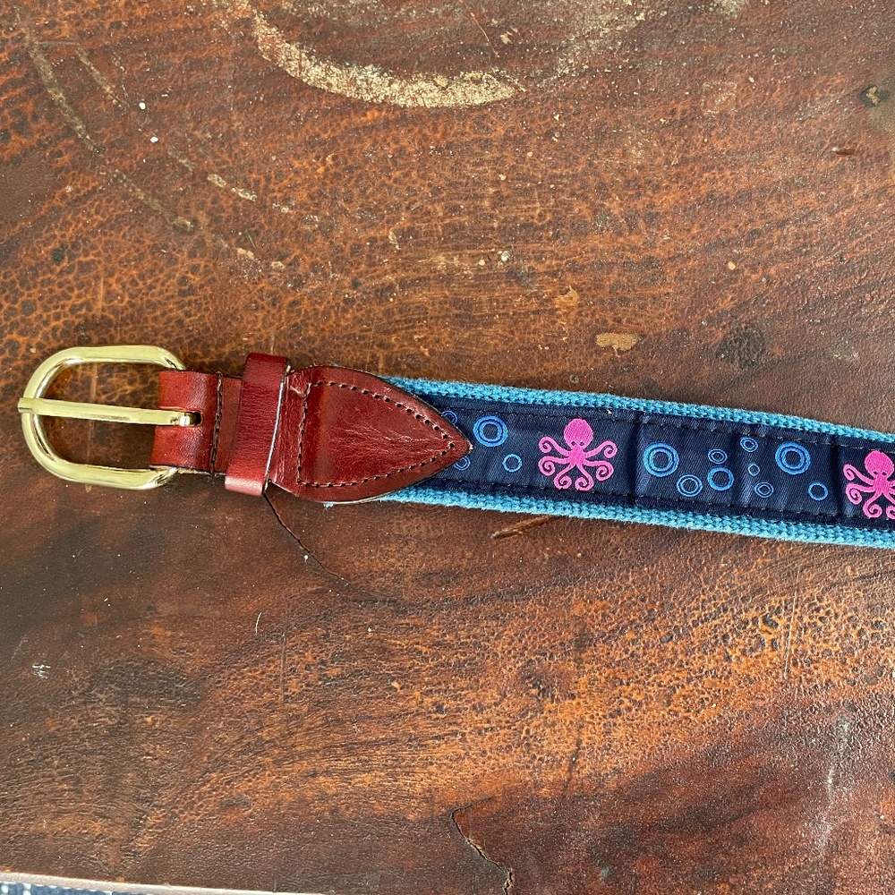 Fun, preppy belt
